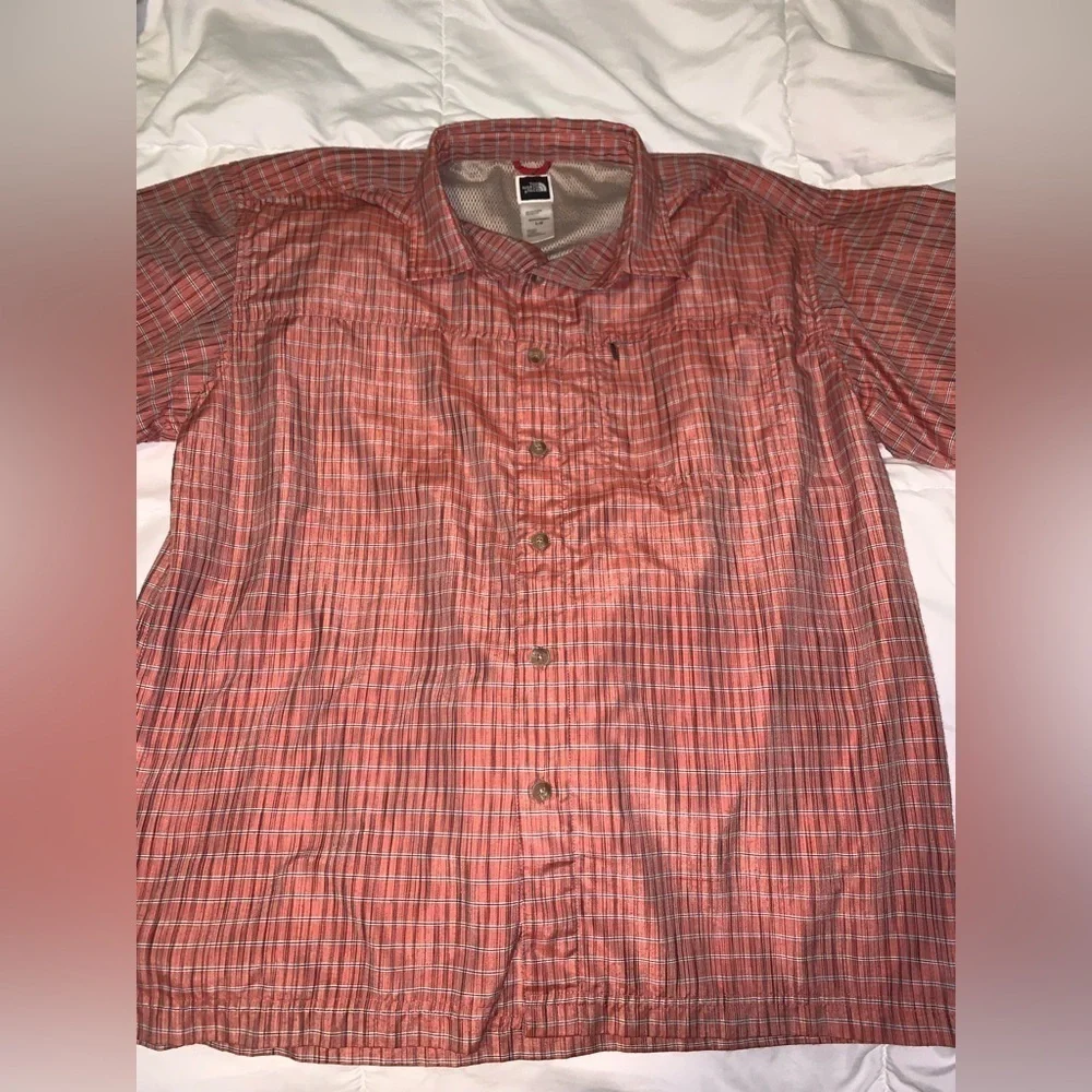 The North Face men’s button up shirt